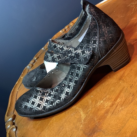 Leather shoes - Picture 4 of 7